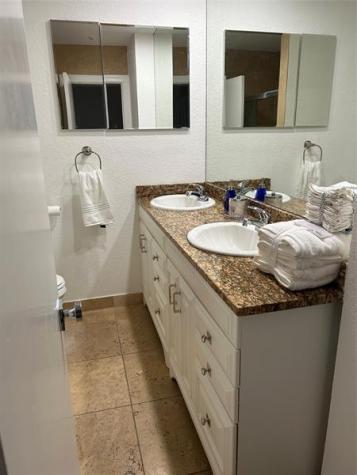 4431 NE 28th Avenue Lighthouse Point FL 33064