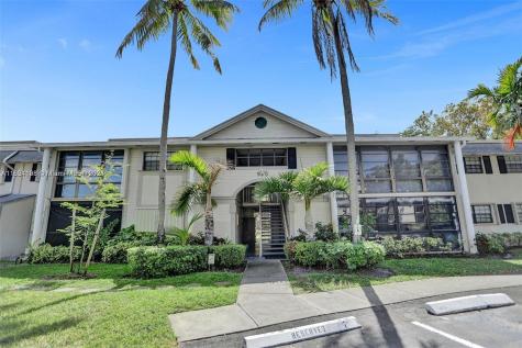 925 NE 199th Street Miami FL 33179