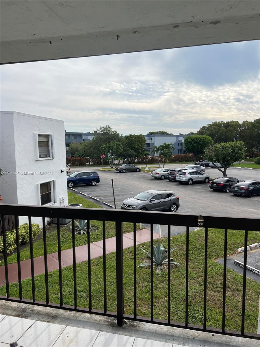 9419 Fontainebleau Boulevard Miami FL 33172