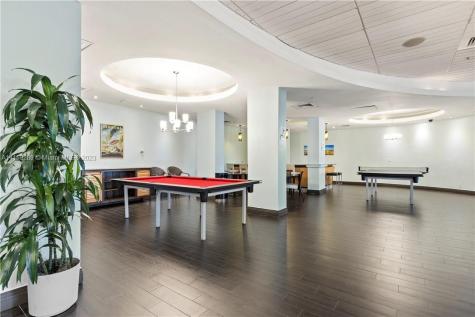 3901 S Ocean Drive Hollywood FL 33019