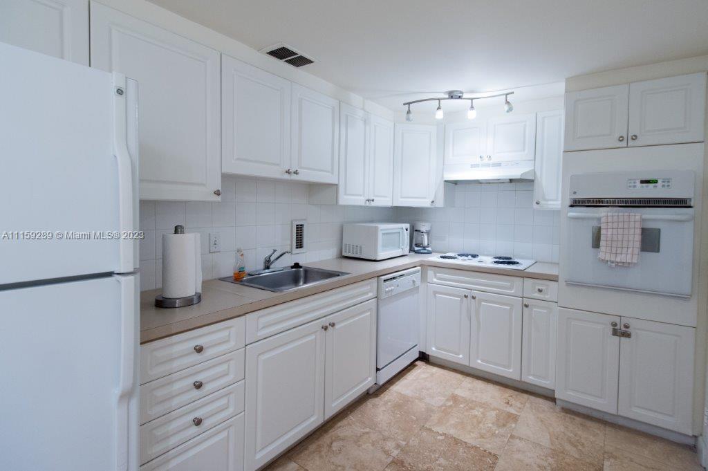 3901 S Ocean Drive Hollywood FL 33019