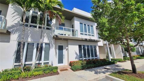 6421 NW 104th Path Doral FL 33178