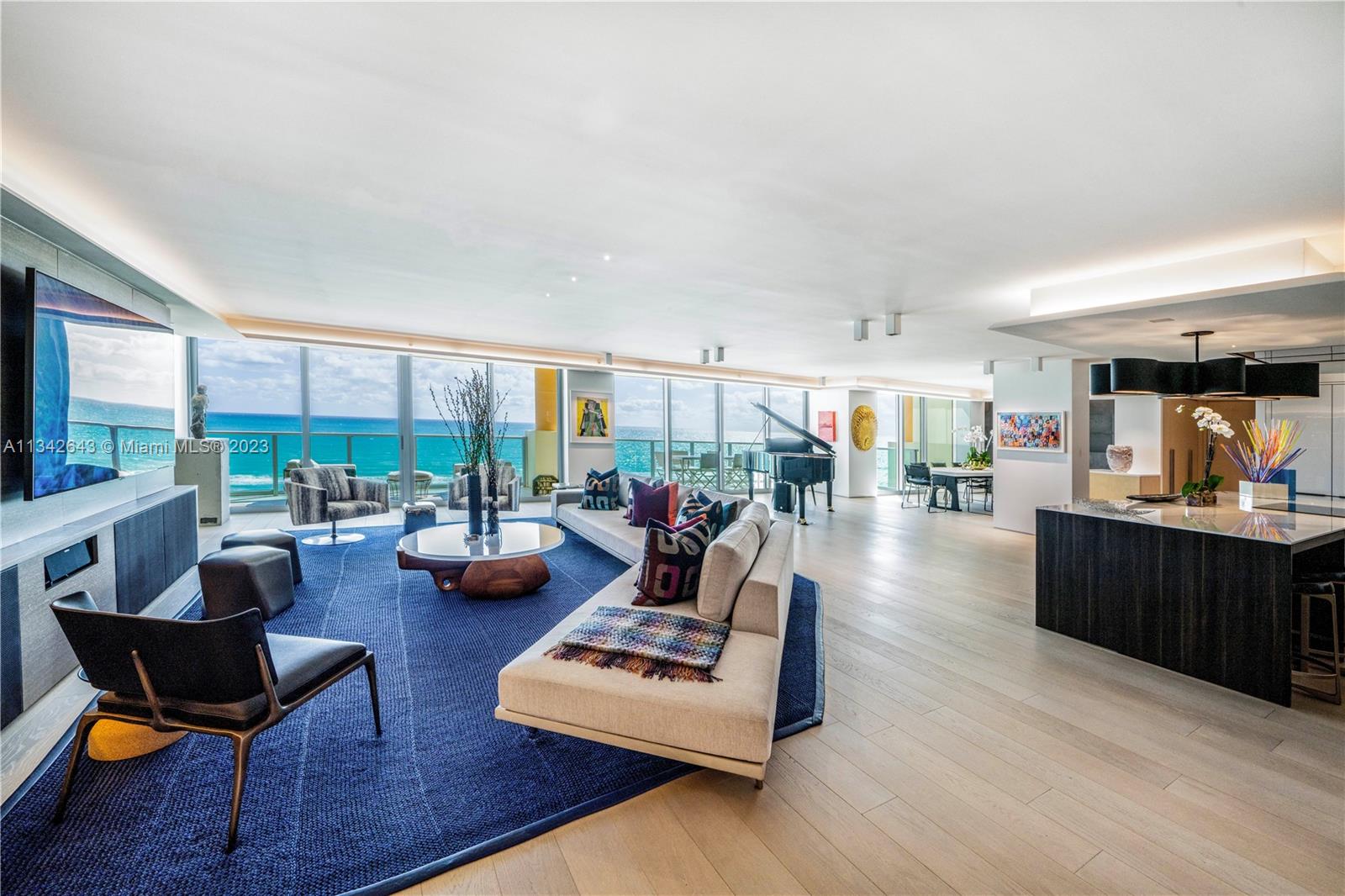 1455 Ocean Drive Miami Beach FL 33139