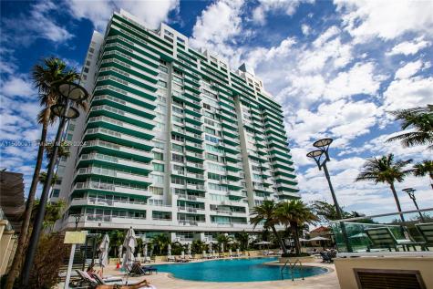 400 S Pointe Drive Miami Beach FL 33139