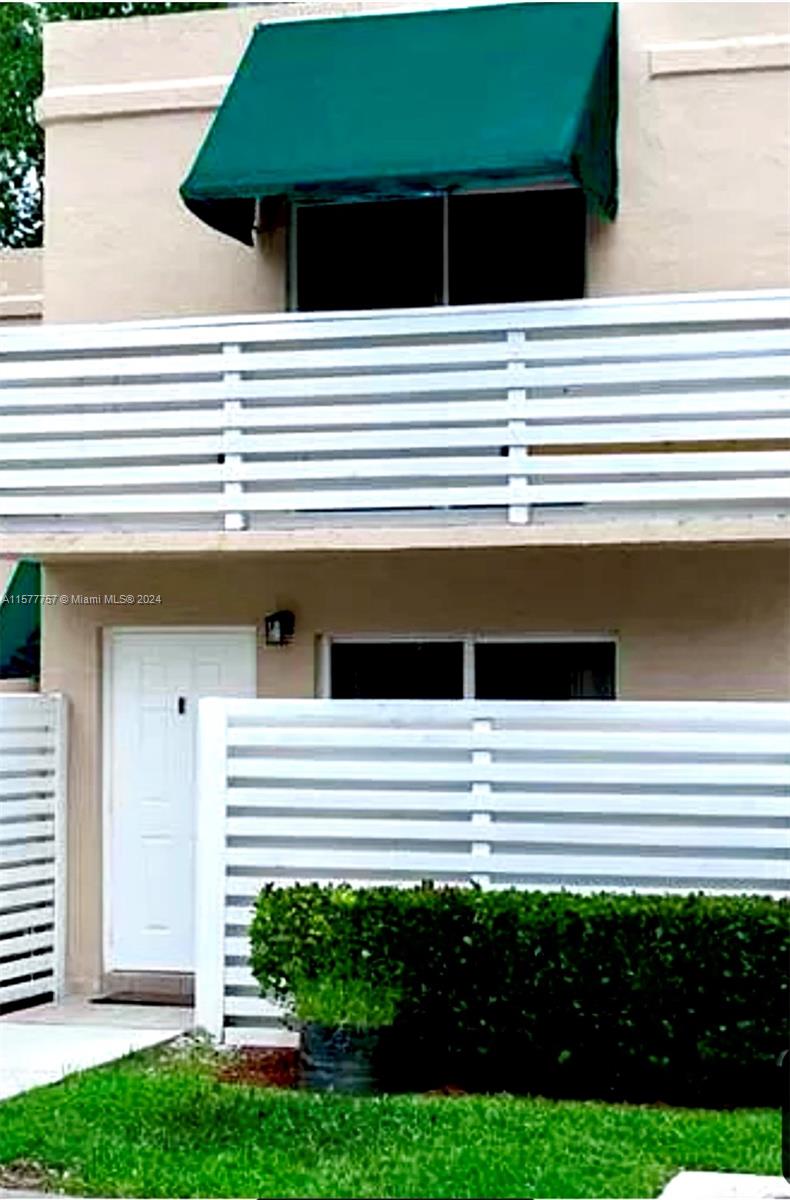 14330 SW 98th Terrace Miami FL 33186