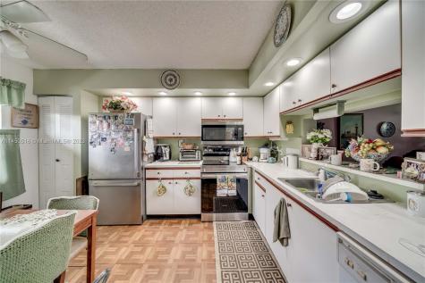 901 SW 128th Avenue Pembroke Pines FL 33027