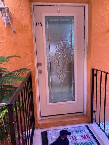 1300 W 47th Place Hialeah FL 33012