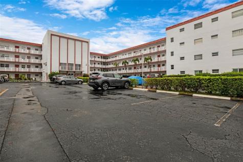 4000 NW 44th Avenue Lauderdale Lakes FL 33319