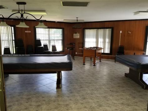 4000 NW 44th Avenue Lauderdale Lakes FL 33319