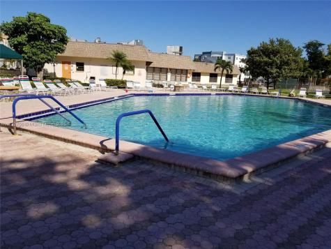 4000 NW 44th Avenue Lauderdale Lakes FL 33319