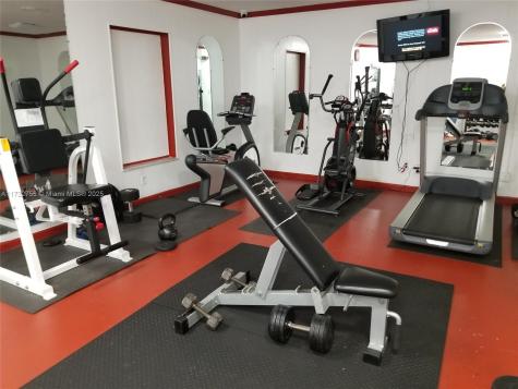 4000 NW 44th Avenue Lauderdale Lakes FL 33319