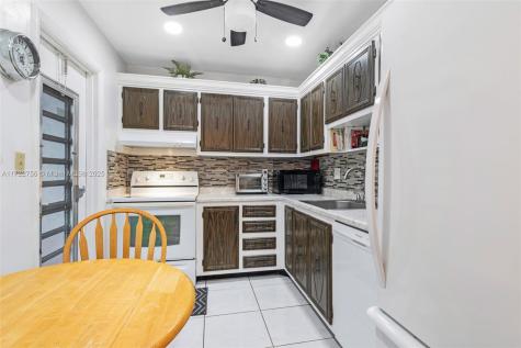 4000 NW 44th Avenue Lauderdale Lakes FL 33319
