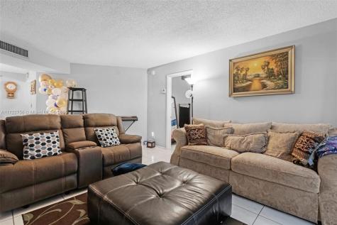 4000 NW 44th Avenue Lauderdale Lakes FL 33319