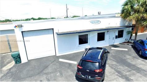 2341 NW 30th Street Oakland Park FL 33311