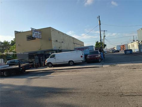 2620 NW 26th Street Miami FL 33142