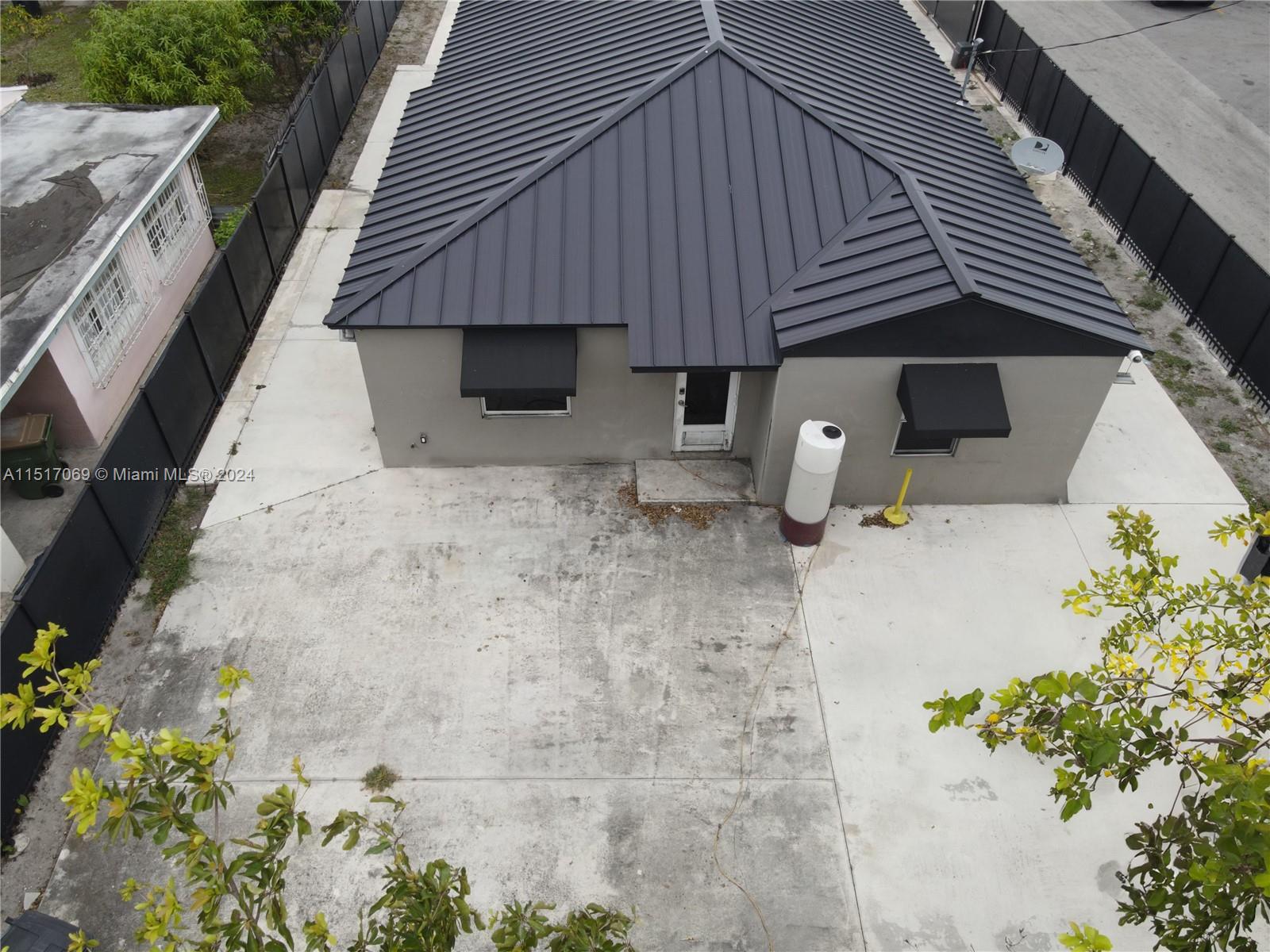 725 NW 124th Street North Miami FL 33168