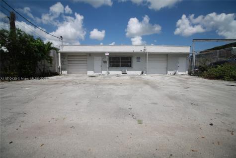 2324 SW 56th Terrace West Park FL 33023