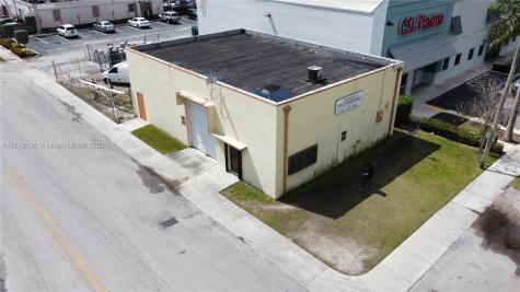 504 W Mowry Drive Homestead FL 33030