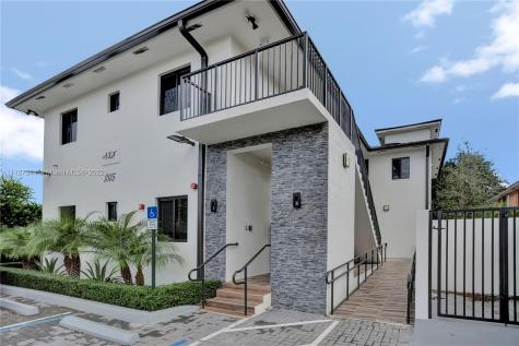 1315 SE 9th Avenue Hialeah FL 33010