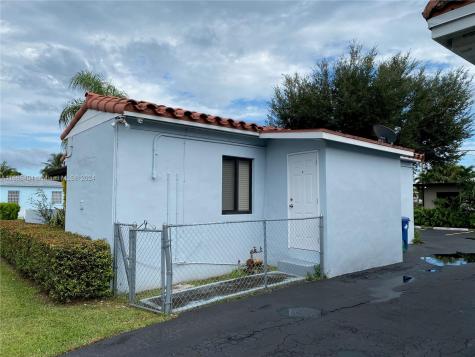 2400 SW 65th Avenue Miami FL 33155