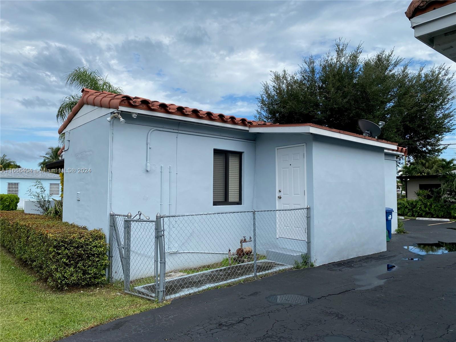 2400 SW 65th Avenue Miami FL 33155