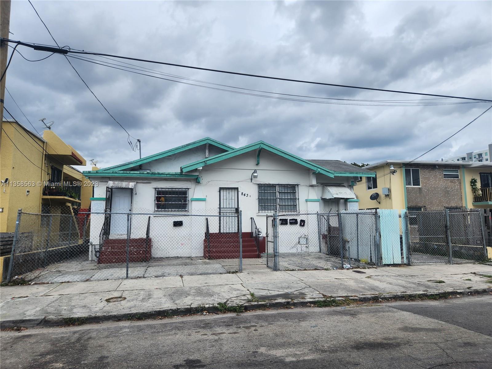 843 NW 1st Street Miami FL 33128