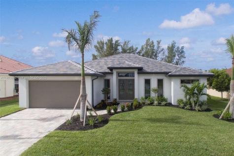 2807 SW 35th Lane Cape Coral FL 33914