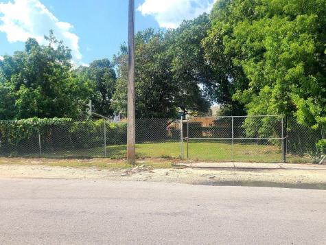 1036 NW 31st Street Miami FL 33127