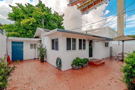 2927 NW 6th Avenue Miami FL 33127