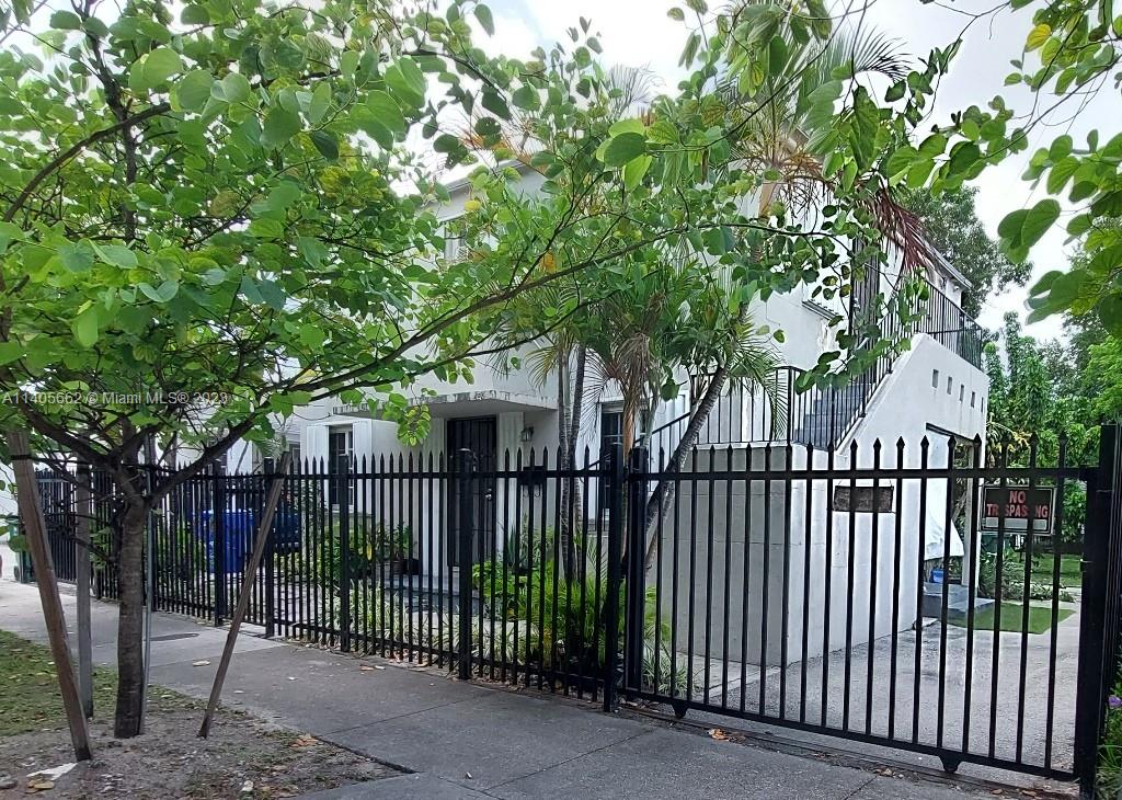1040 NW 28th Street Miami FL 33127