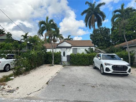 940 NW 22nd Court Miami FL 33125
