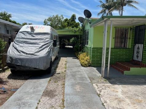 3176 NW 31st Street Miami FL 33142