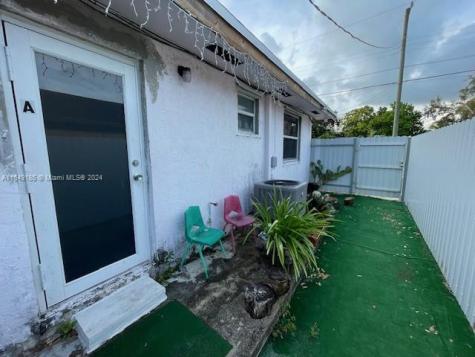 2130 NW 43rd Street Miami FL 33142