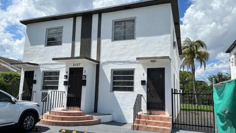 2107 SW 7th Street Miami FL 33135
