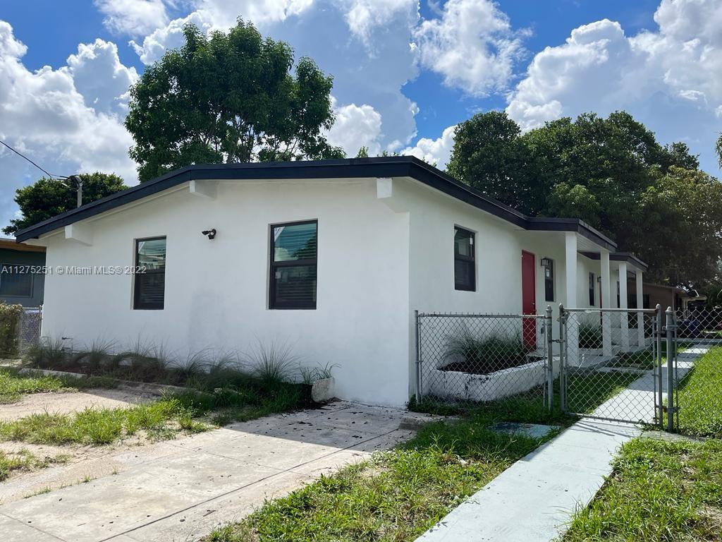 1580 NW 52nd Street Miami FL 33142