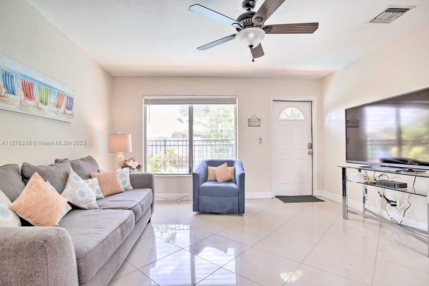955 NE 40th Street Oakland Park FL 33334