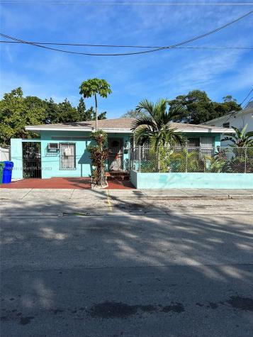 1055 SW 4th Street Miami FL 33130