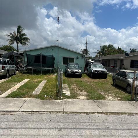 1100 NW 11th Street Homestead FL 33030