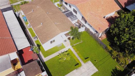 31 SW 59th Court Miami FL 33144