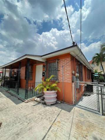 921 NW 22nd Court Miami FL 33125