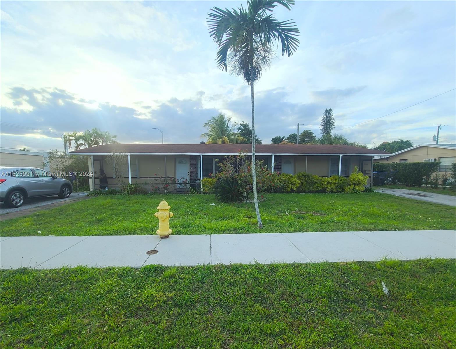 2037 SW 63rd Avenue North Lauderdale FL 33068