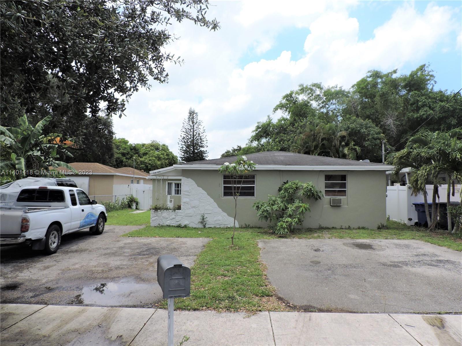 5645 Pierce Street Hollywood FL 33021