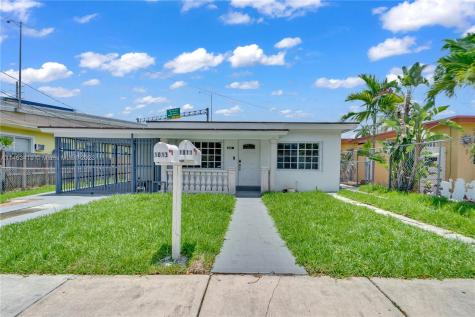 1011 NW 23rd Avenue Miami FL 33125