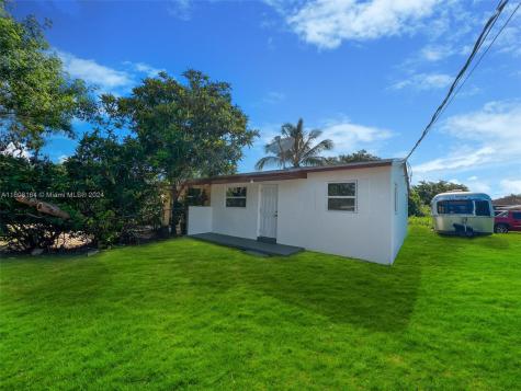 26501 SW 138th Court Homestead FL 33032