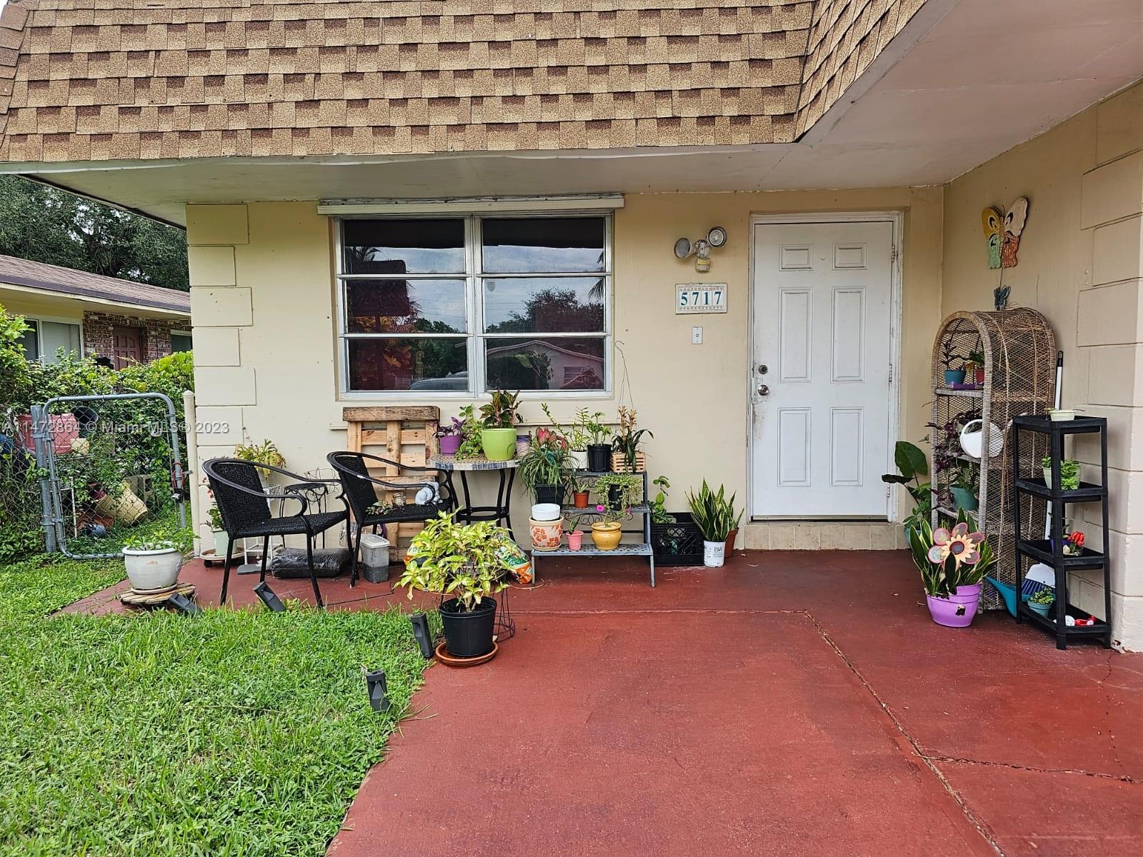 5715 Hayes Street Hollywood FL 33021