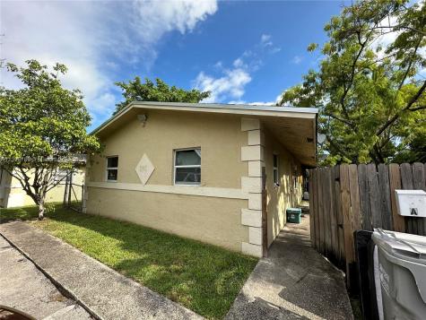 2141 NW 4th Court Pompano Beach FL 33069