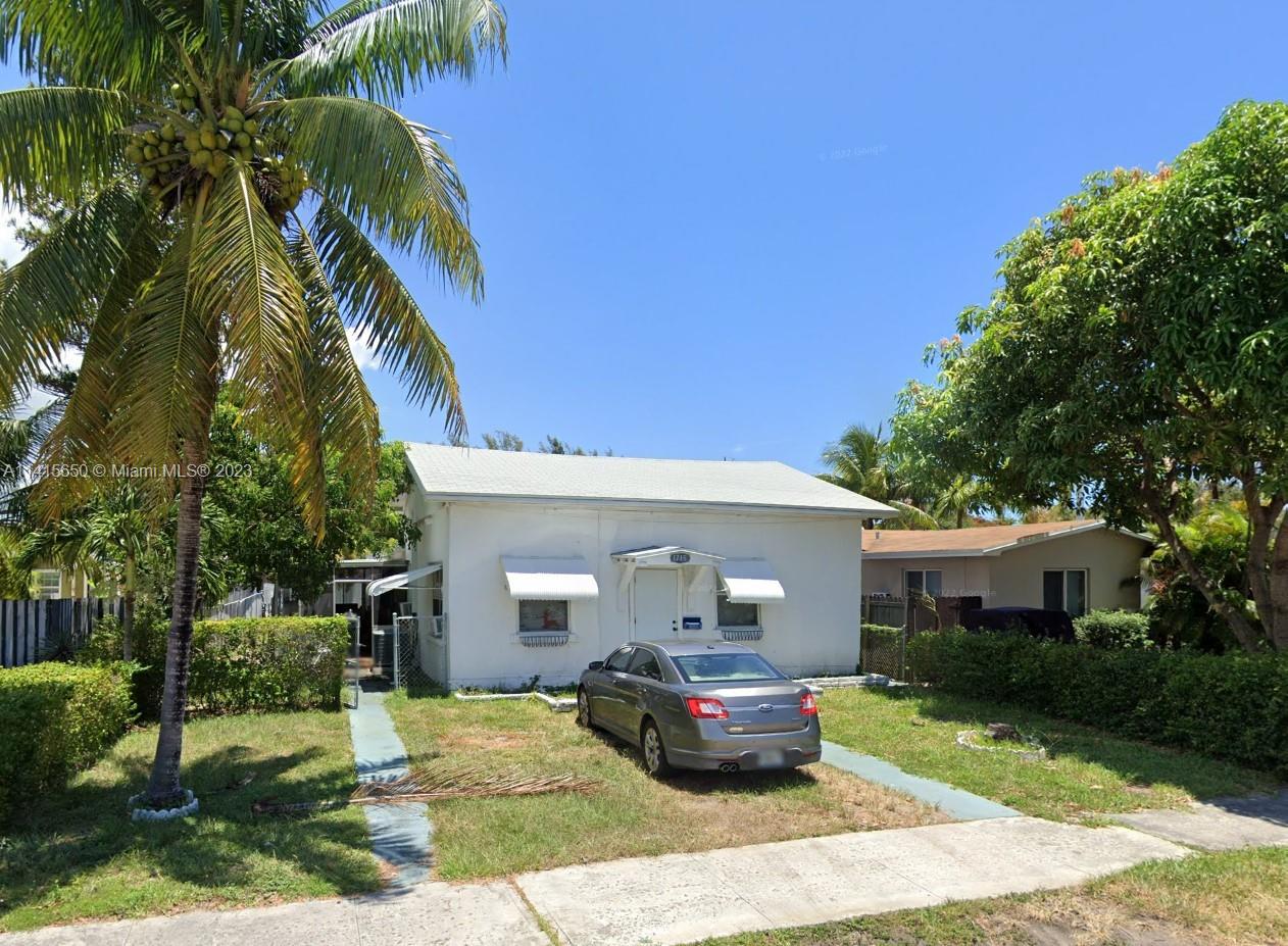 1715 Mckinley Street Hollywood FL 33020