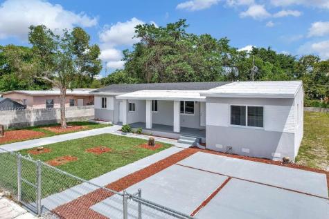 6825 NW 5th Court Miami FL 33150