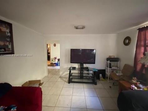 1624 NW 32nd Street Miami FL 33142