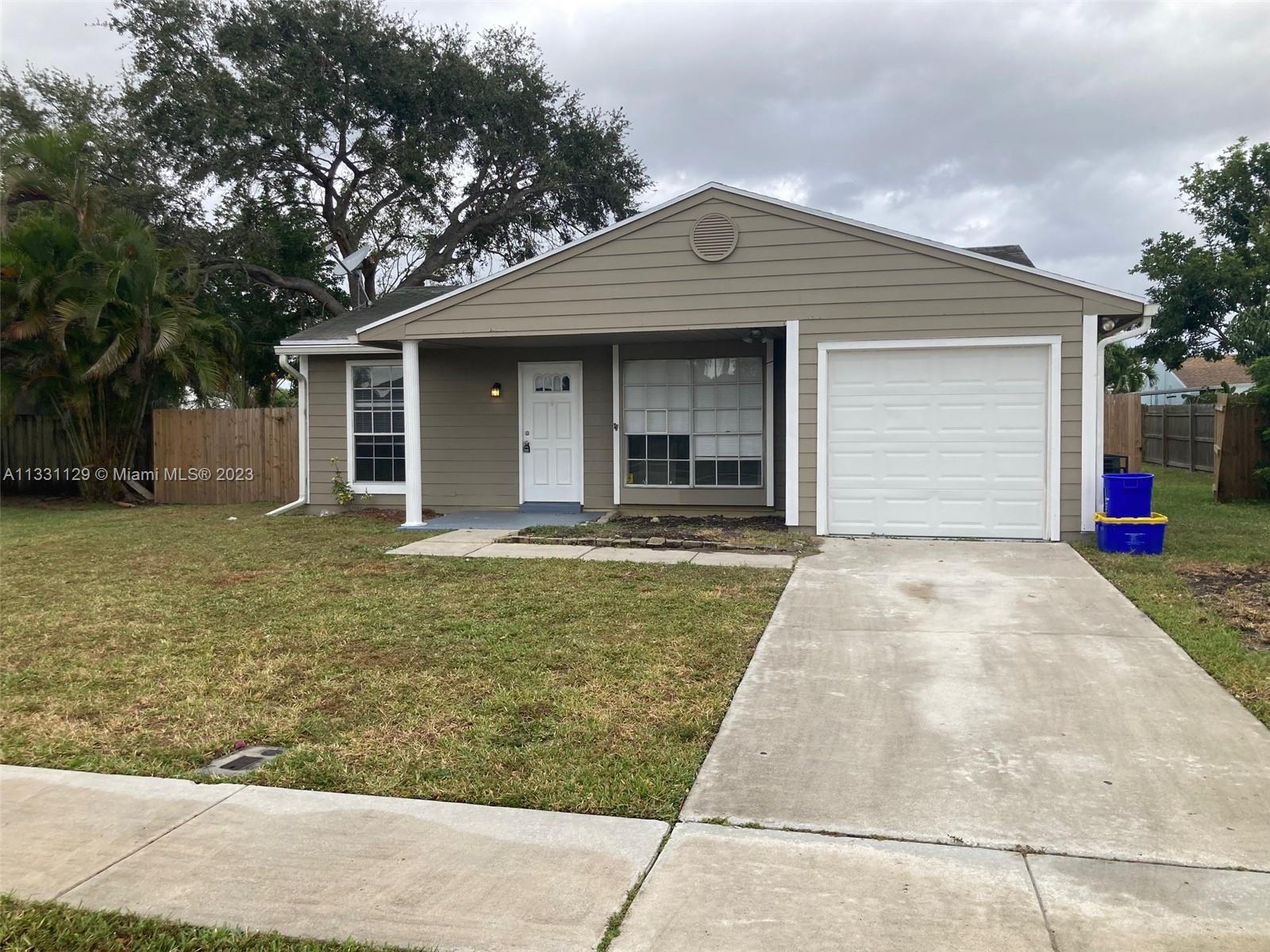 10631 Fascination Lane Royal Palm Beach FL 33411